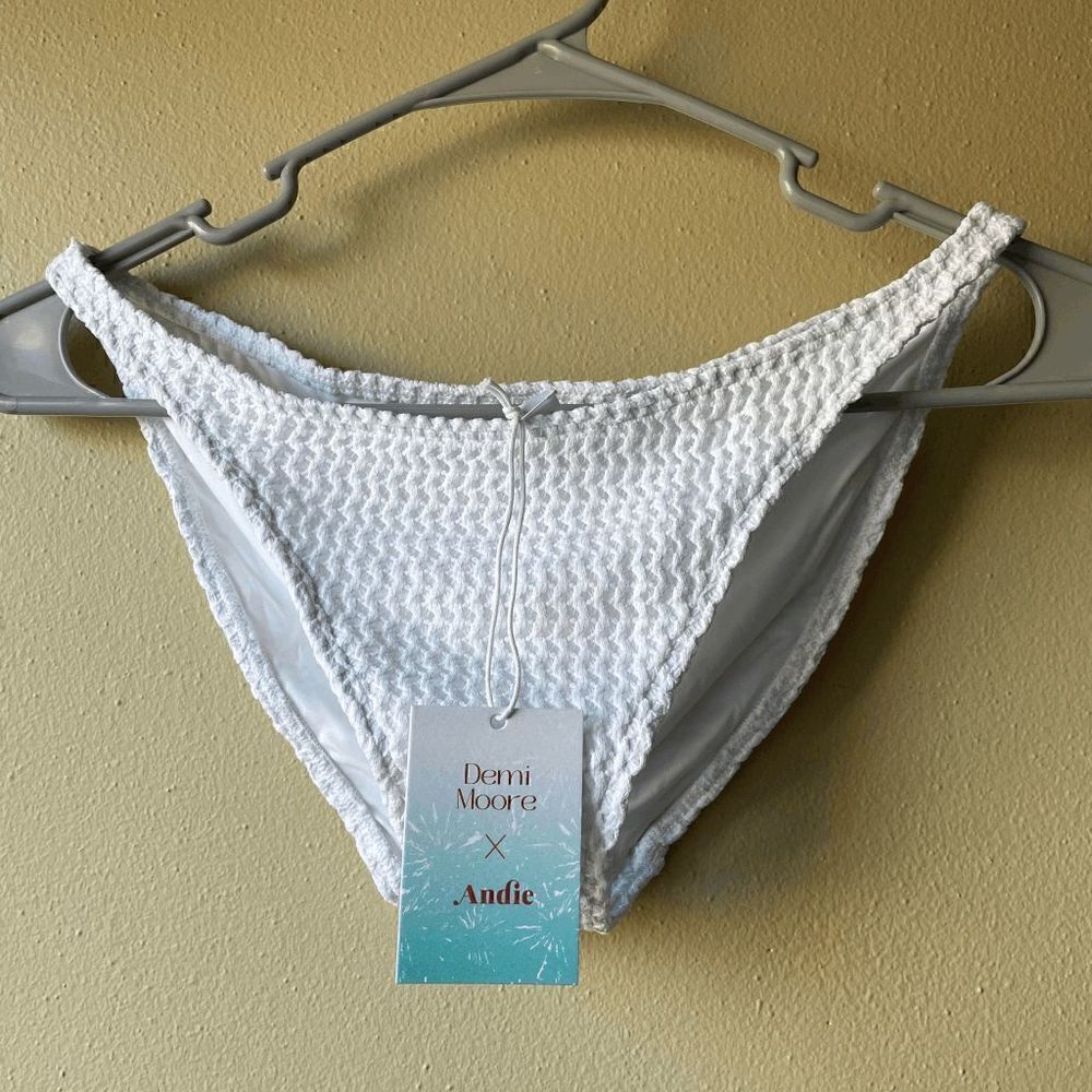 Andie the Tropez Bottom in White Size Medium